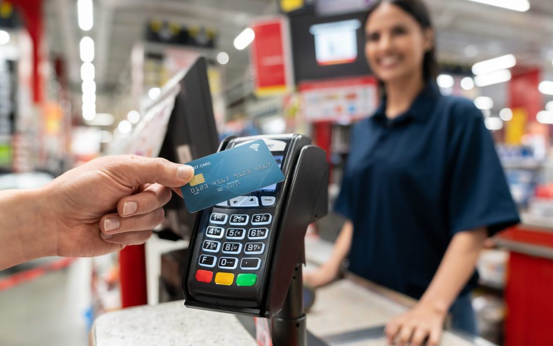 ROBOS MEDIANTE TARJETAS. ¿ES SEGURO PAGAR CON CONTACTLESS? COMO ACTUAR EN CASO DE MOVIMIENTOS BANCARIOS DESCONOCIDOS